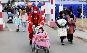 Refugiados ucranianos deverão custar à Europa 26,6 mil ME - OCDE