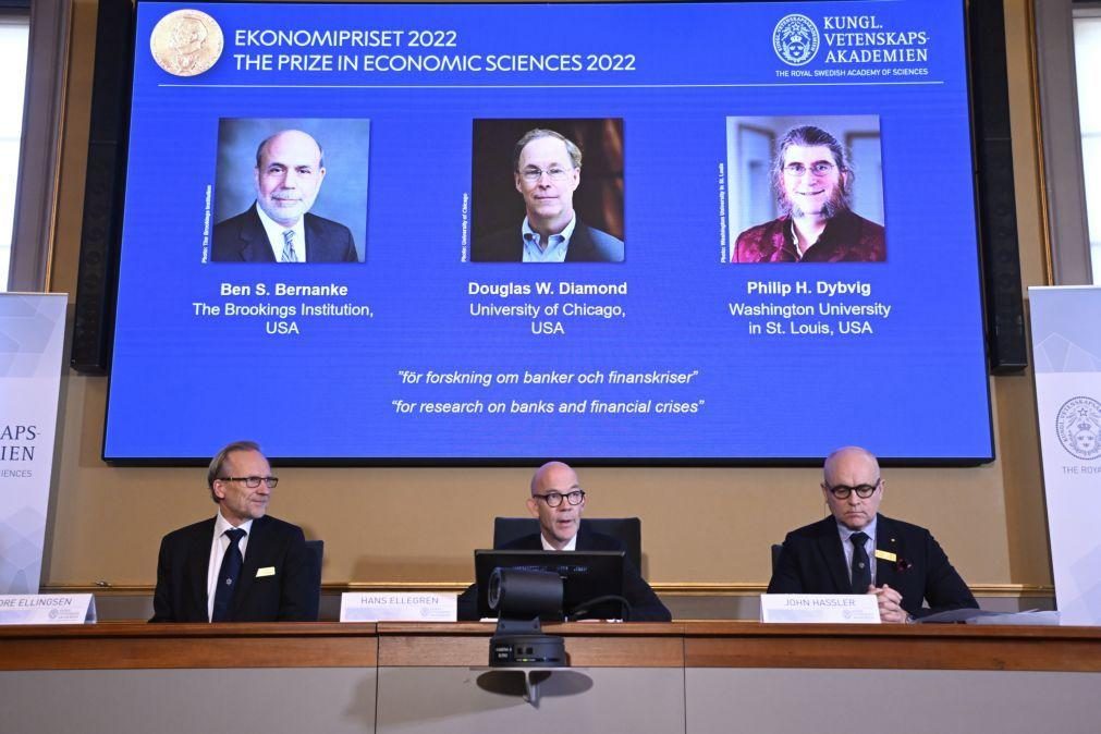Nobel da Economia para Ben Bernanke, Douglas Diamond e Philip Dybvig pela investigação sobre bancos e crises financeiras