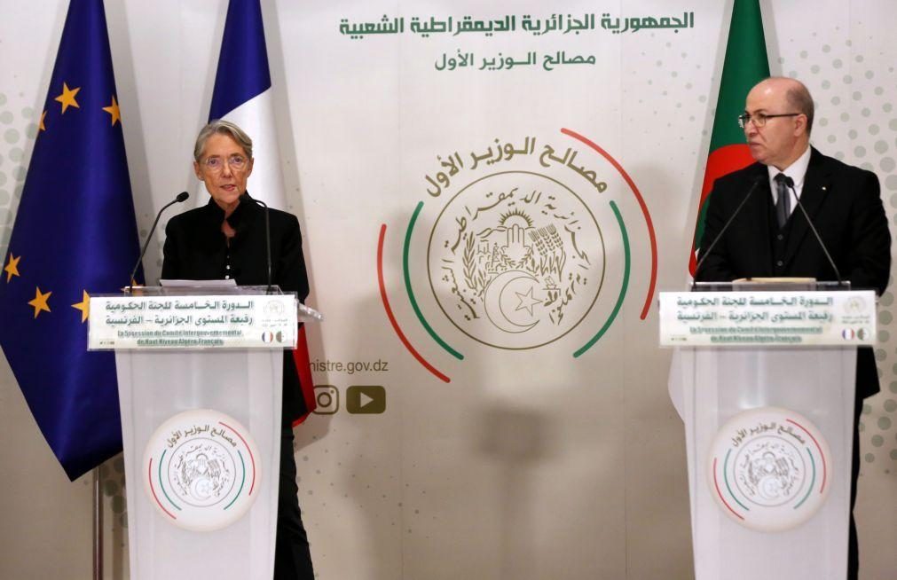 França e Argélia querem nova dinâmica com base em interesses mútuos