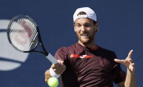 João Sousa afastado por Dominic Thiem na primeira ronda do ATP 250 de Gijón