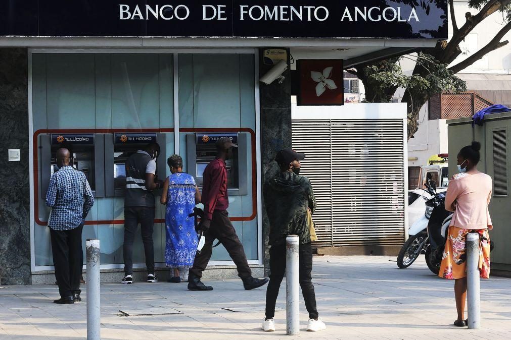 Transferências e pagamentos por cartões de débito em Angola entram nas contas no dia seguinte