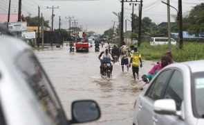 Inundações na Nigéria já provocaram mais de 500 mortos