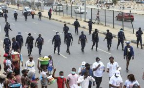 Comando da polícia angolana diz não ter orientações para deter jornalistas em manifestações