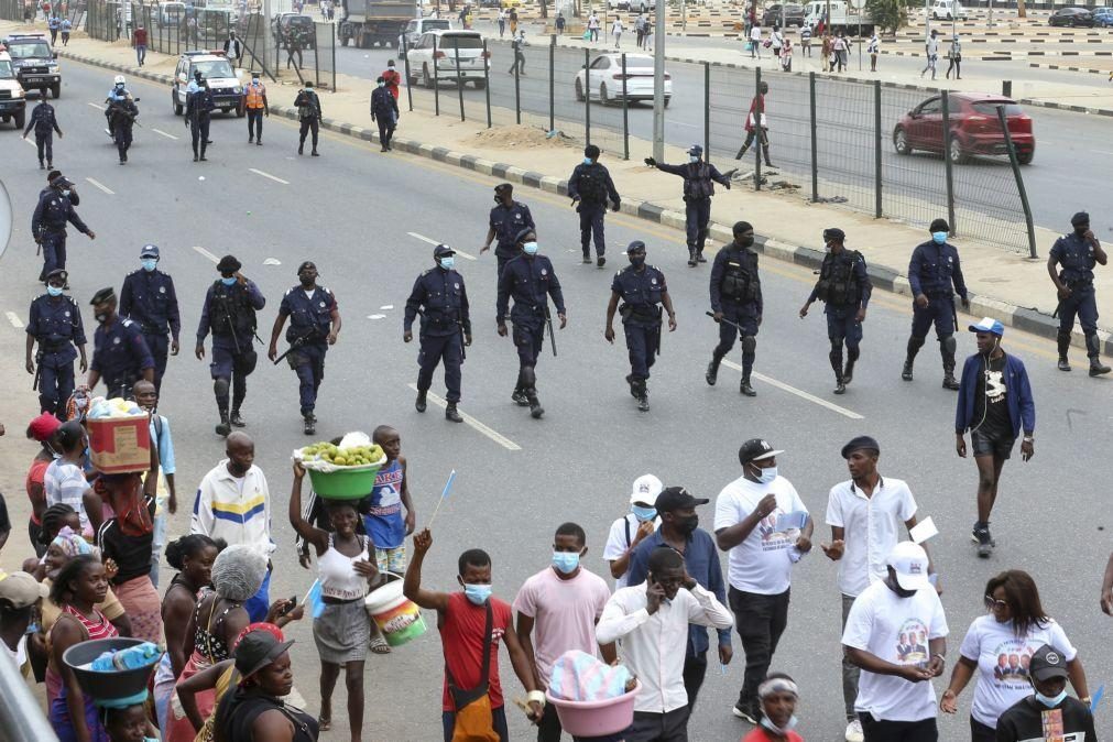 Comando da polícia angolana diz não ter orientações para deter jornalistas em manifestações