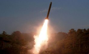 Coreia do Norte dispara novo míssil depois de caças voarem perto da fronteira com Sul