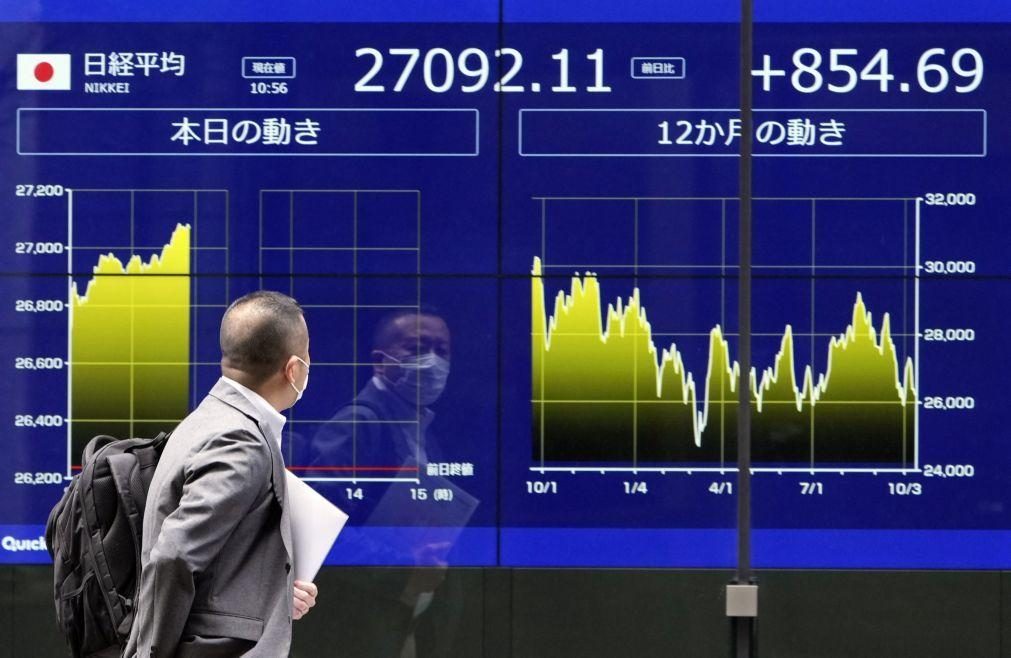 Bolsa de Tóquio fecha a ganhar 3,25%