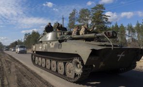 Ucrânia: Kiev persiste na ofensiva em Kherson e obriga russos a fortalecer defesas