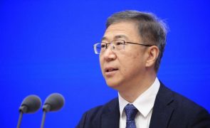 China promete mais abertura face a acusações de que se isolou do resto do mundo