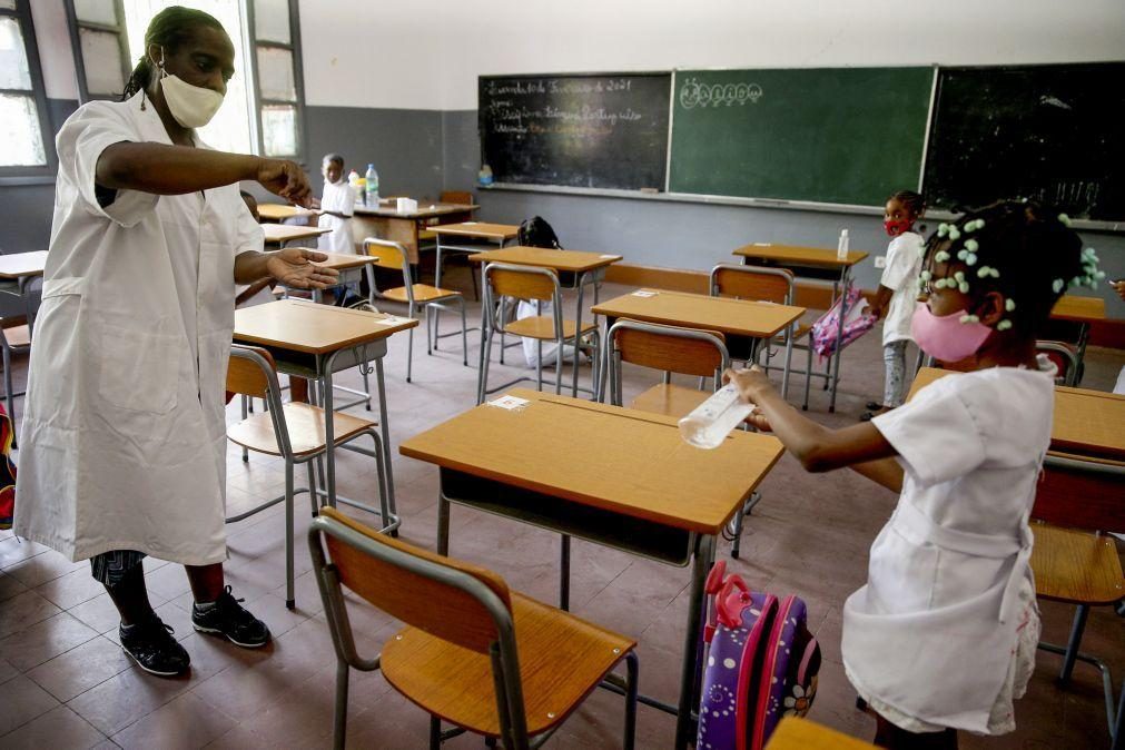 Metade dos alunos em meio rural de Angola abandonaram a escola devido à Covid-19