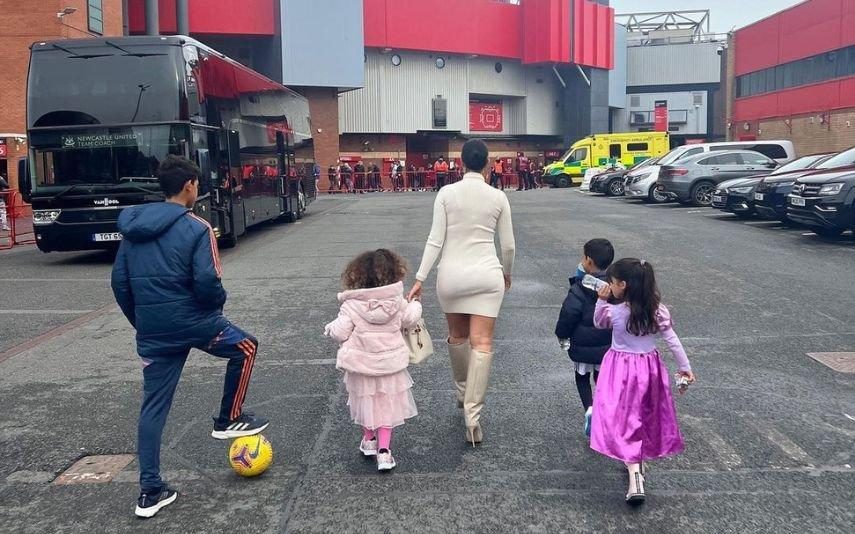 Cristiano Ronaldo. Filhas vestem-se de princesas para ver o pai em Old Trafford
