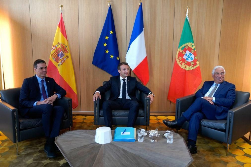 Costa, Sánchez e Macron reúnem-se hoje em Bruxelas para discutir ligações energéticas