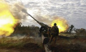 Forças ucranianas atacam rotas de reabastecimento russas em Kherson