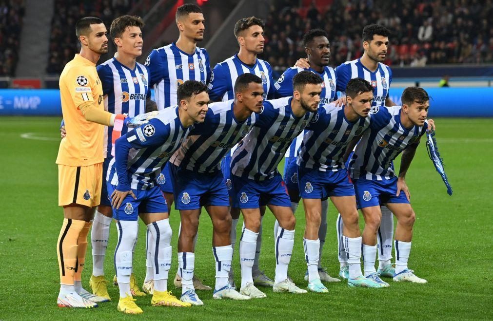 Galeno e Evanilson no 'onze' do FC Porto, Benfica repete titulares de Paris