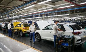 Trabalhadores da Autoeuropa querem aumento extraordinário de 5% em dezembro