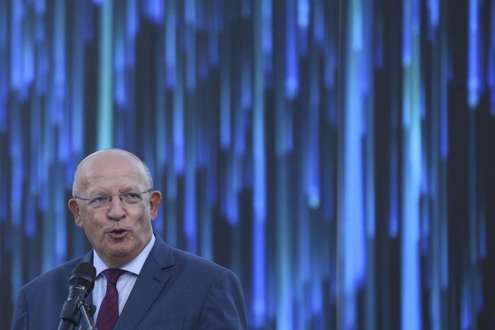 Santos Silva salienta participação intensa do Portugal democrático nas Nações Unidas