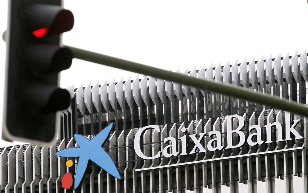 CaixaBank muda sede social de Barcelona para Valência