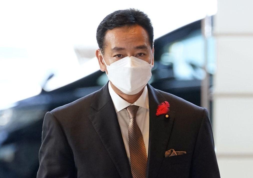 Ministro japonês demite-se devido a ligações com seita Moon