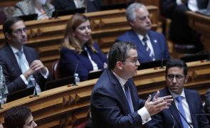 OE2023: PSD aponta falta de ambição, Costa diz que país cresce mais com governos do PS