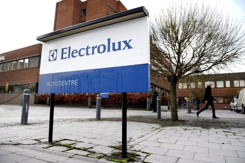 Eletrolux anuncia que vai eliminar até 4.000 empregos