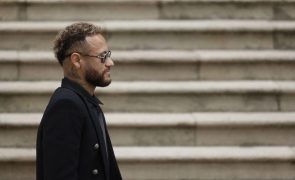 Promotoria espanhola retira acusações de corrupção e fraude contra Neymar
