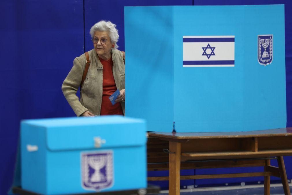 Israel/Eleições: Abertas assembleias de voto para quinto escrutínio em menos de quatro anos