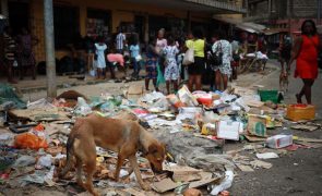 Lixo ameaça a saúde pública em São Tomé e preocupa a população