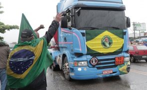 Protesto de camionistas contra vitória de Lula da Silva perde força no Brasil