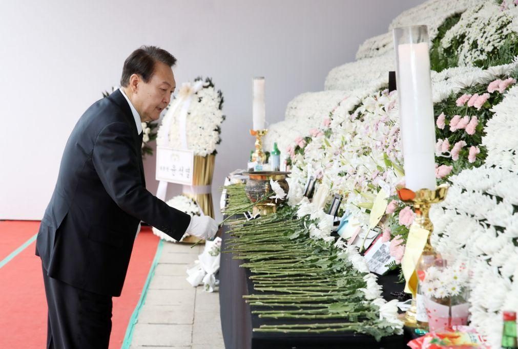 Polícias sul-coreanos alvo de investigação após tragédia em Seul