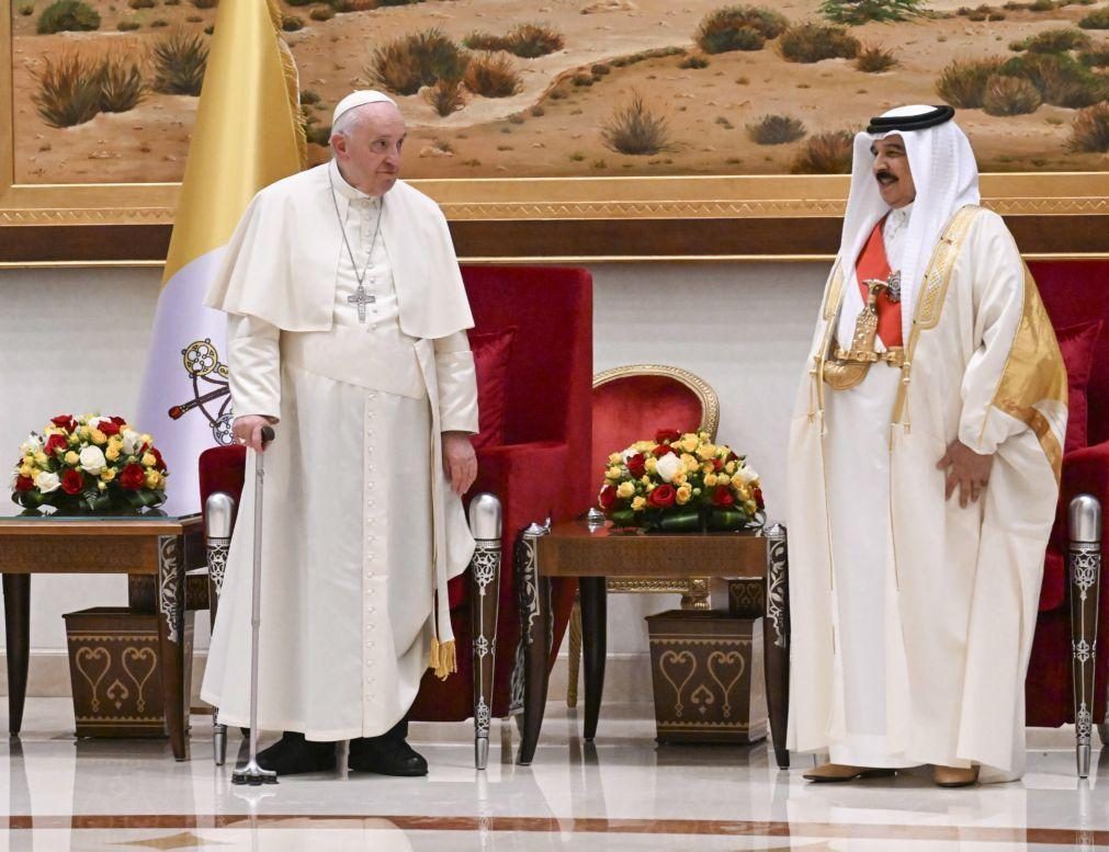 Papa pede fim da pena de morte durante visita ao Bahrein