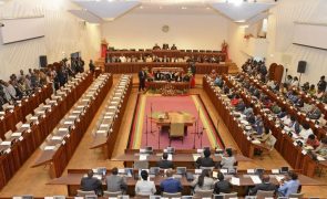 Parlamento moçambicano vai votar Conta Geral do Estado através de resolução