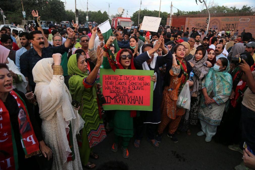 Ex-primeiro-ministro do Paquistão promete retomar marcha de protesto na terça-feira