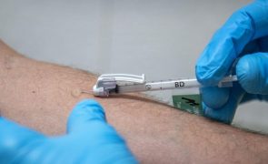 DGS alarga grupos com risco acrescido abrangidos pela vacinação preventiva contra a Monkeypox