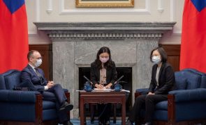 Lituânia inaugura escritório de representação em Taiwan apesar de pressão chinesa