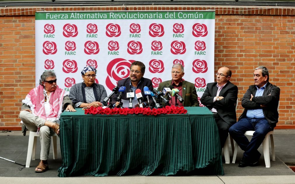 Partido da ex-guerrilha colombiana das FARC inscreve-se para o «combate político»