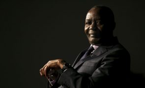 Ex-PM angolano diz que proposta de lei da amnistia serve para 