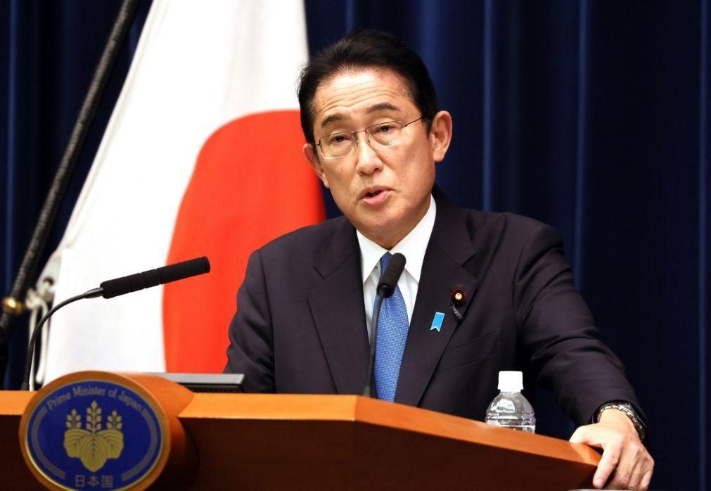 Ministro da Justiça do Japão demitido por piada sobre pena de morte