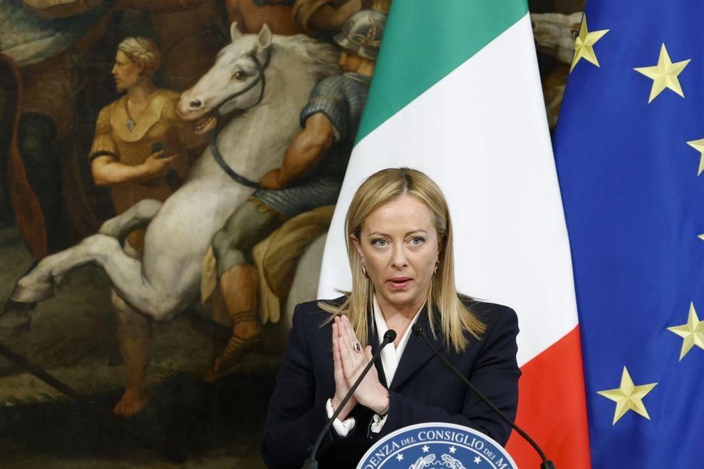 PM italiana critica 