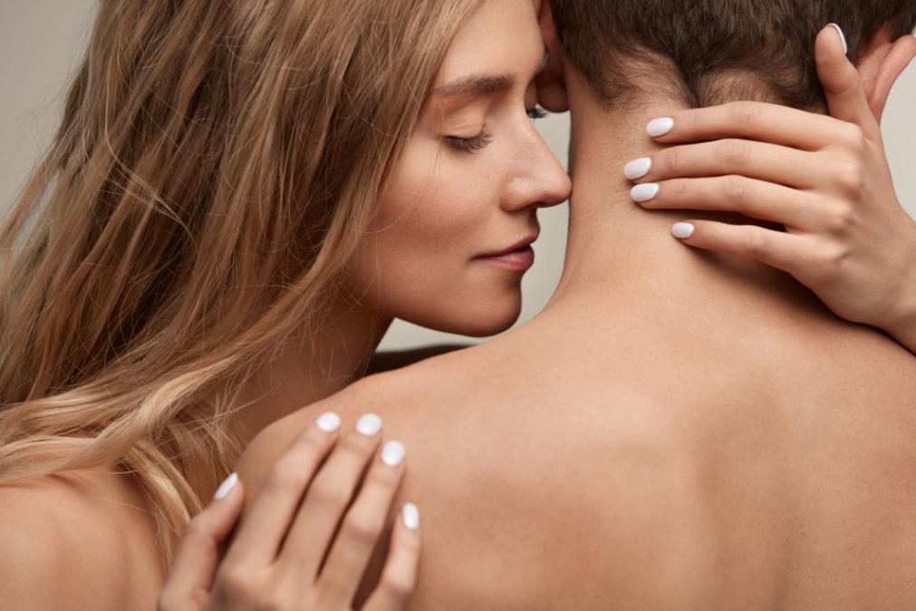 Nem imagina o que estes 15 aromas podem fazer pela sua vida sexual