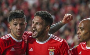 Líder Benfica vence Gil Vicente e mantém FC Porto a oito pontos
