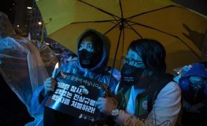 Número de mortos de debandada no Halloween na Coreia do Sul sobe para 158