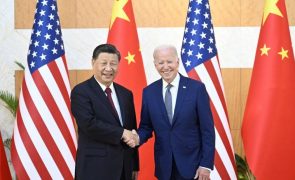 Biden critica conduta da China sobre Taiwan em primeira conversa bilateral