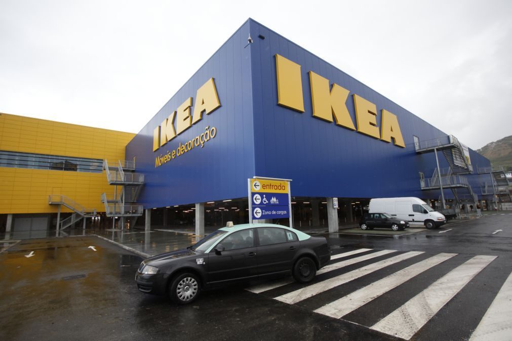 Ikea Portugal dá bónus de salário e meio a trabalhadores em dezembro