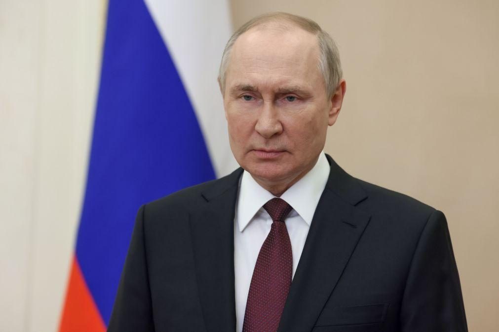 Putin decreta que russos com segunda cidadania podem cumprir serviço militar