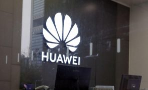 Presidente angolano inaugurou parque tecnológico da Huawei em Luanda que custou 58 ME