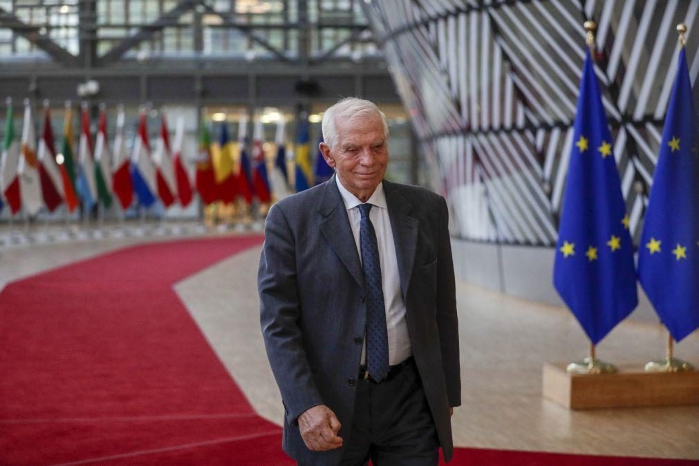 UE avisa Sérvia e Kosovo sobre um 
