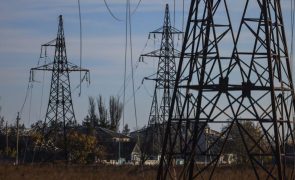 Ucrânia: Rússia destruiu central elétrica em Kherson antes de retirar - Kiev