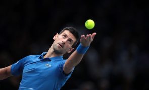 Djokovic pode jogar Open da Austrália após retirada da proibição de entrada no país