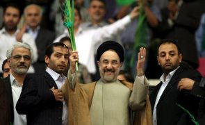Ex-Presidente do Irão rejeita hipótese de derrube do regime