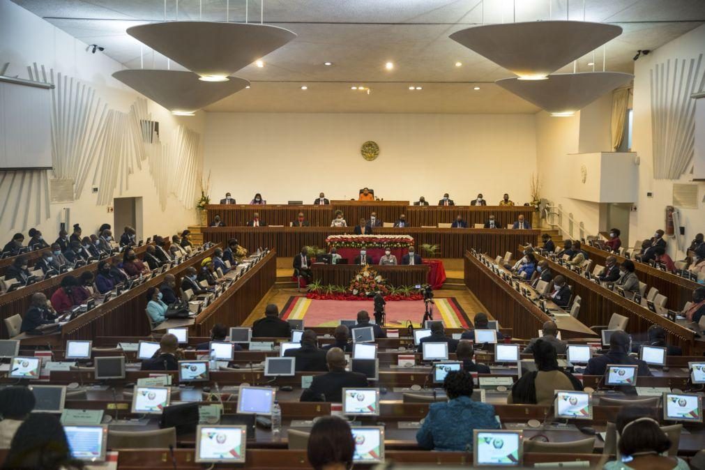 Governo moçambicano vai ao parlamento falar do combate ao terrorismo