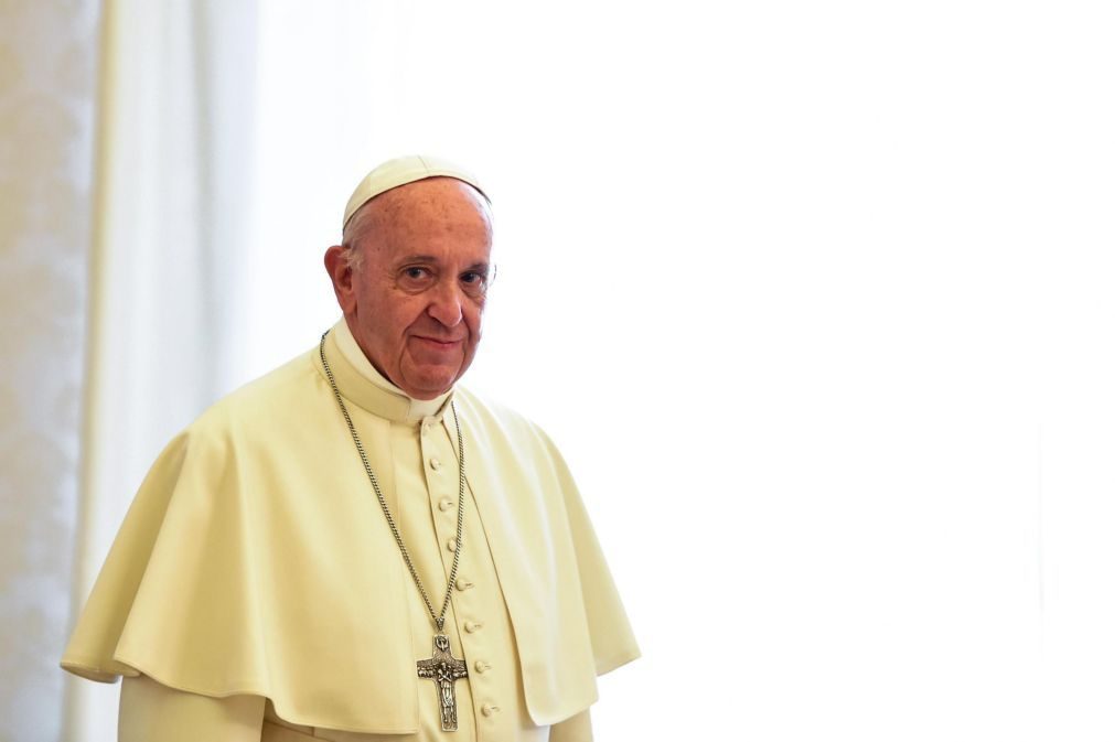 «Nós não protegemos os mais pequenos, nós abandonámo-los», diz Papa Francisco